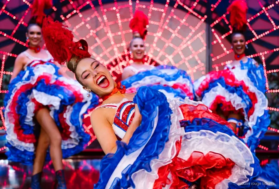 Biglietti cena e spettacolo al Moulin Rouge con menu francese di tre portate a Parigi