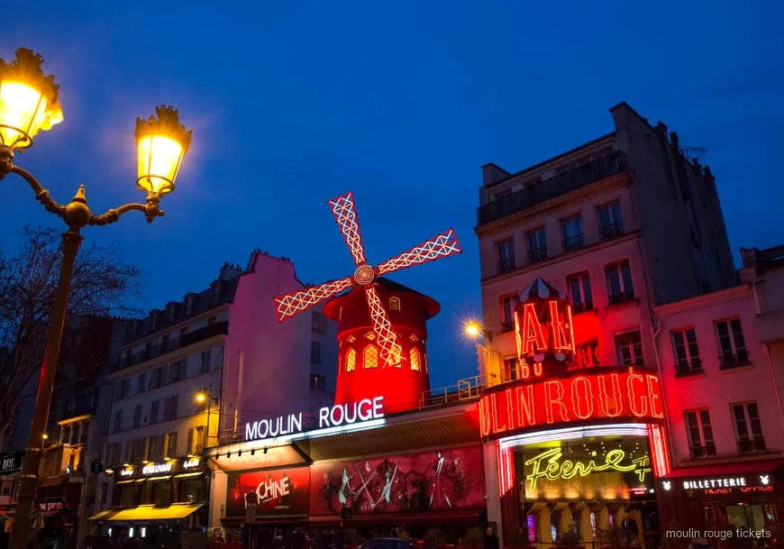 Entrades Moulin Rouge amb xampany i transport de tornada en autocar a Paris