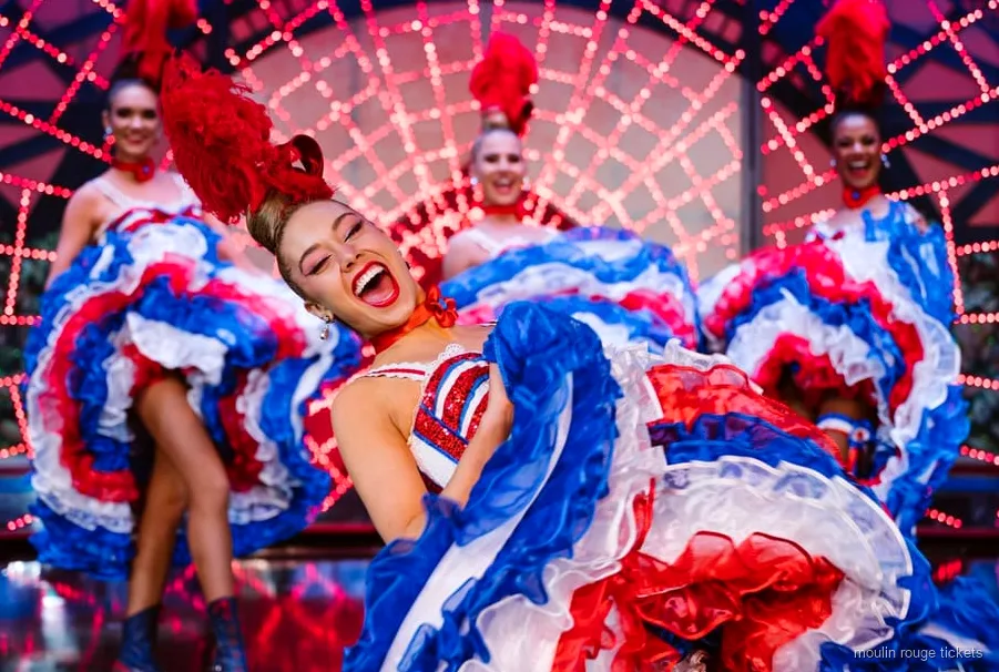 Paris'te üç çeşit Fransız menüyle Moulin Rouge yemekli gösteri bileti